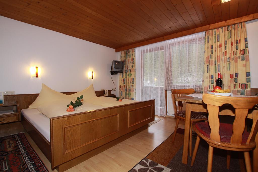 Gmuenderklause Hotel Gerlos Exterior photo